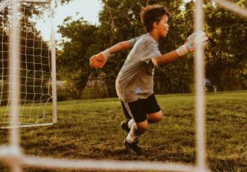 马竞已达成协议！曼联还在考察？再不出手，卡塞米罗接班人要飞了（配图示意）